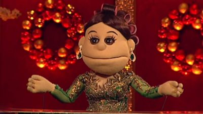 أبلة فاهيتا ضيفة «بيت السعد» مع أحمد وعمرو سعد.. الليلة