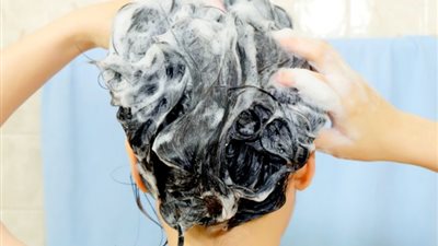 تفسير حلم الاستحمام في المنام للعزباء والمتزوجة