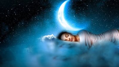 تفسير حلم حضن الميت في المنام وارتباطه بالعمر الطويل