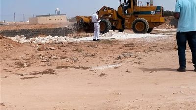 إزالة تعديات ومخالفات بناء في حملات بالساحل الشمالي الغربي ومدينة سفنكس الجديدة