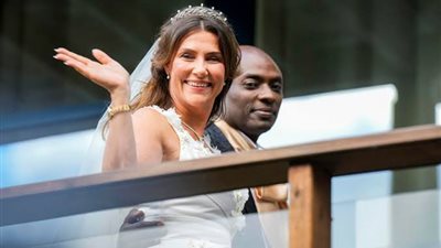 حكاية زواج الأميرة النرويجية مارثا لويز من معلمها الأمريكي تثير الدهشة بالعالم 