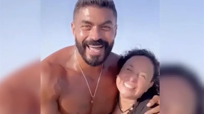 خالد سليم وإنجي علي