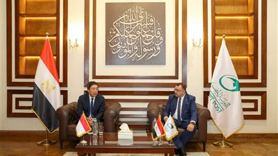 رئيس البريد المصري يستقبل سفير جمهورية سنغافورة لدى القاهرة 