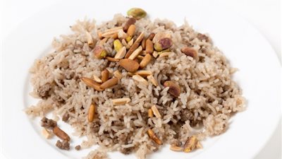 طريقة عمل الأرز باللحمة المفرومة في مطبخك