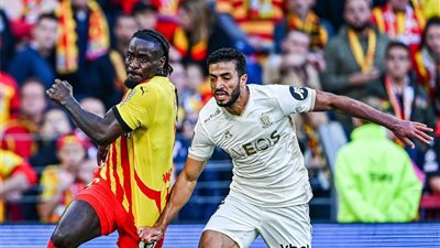 محمد عبدالمنعم يشارك في تعادل نيس مع لانس بالدوري الفرنسي