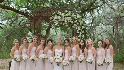 لو عندك سهرة أو فرح.. إليك أفضل ألوان فساتين سهرة موضة خريف 2024