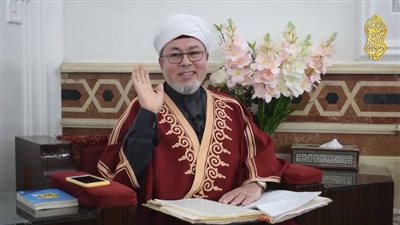 فتاة تتهم الشيخ صلاح الدين التجاني بالتحرش بها.. وهكذا رد المتصوف 