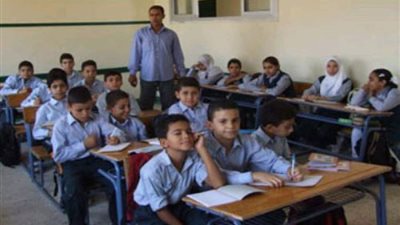 حملات توعوية لتقليل النزلات المعوية في مدارس الصعيد