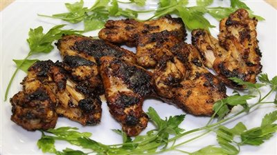 طريقة عمل أجنحة الدجاج المشوية