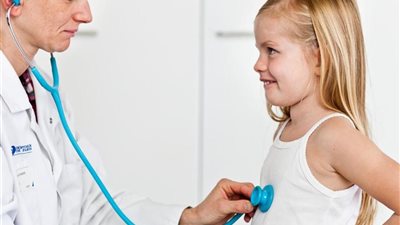 الفيروس المخلوي التنفسي.. لماذا يثير قلق الأمهات؟ 