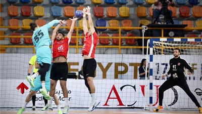 الأهلي يفوز على برشلونة ويتوج بالميدالية البرونزية في مونديال اليد