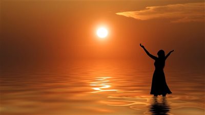 تفسير رؤية الغروب في المنام وعلاقته بزوال الهموم والمشكلات