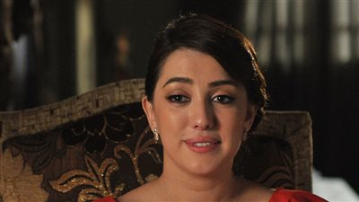 كندة علوش تكشف عن طريقة تربيتها لأطفالها وعلاقتها بالسوشيال 