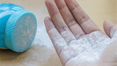 للجنس الناعم.. 4 حيل مذهلة لاستخدمات بودرة التلك