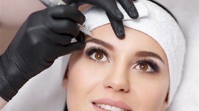  تعرفي على فوائد وأضرار تقنية المكياج الدائم للوجه 