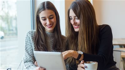 عشان متبقيش وحيدة.. أفضل 4 نصائح لتكوين صداقات في أولى جامعة