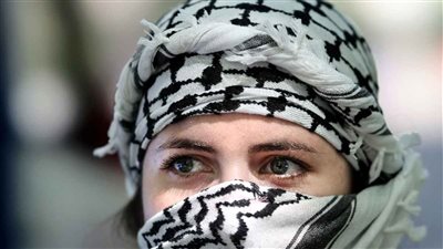  تفسير رؤية الكوفية في المنام وإرتباطها بالنصر والقوة