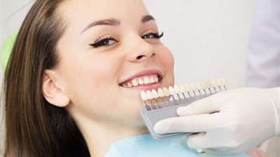 هل يجوز تركيب الأسنان بالذهب والفضة؟.. «الإفتاء تُجيب»