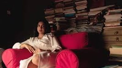 ليلى المطوع | روائية بحرينية عرفت بدفاعها عن المرأة ضد التطرف