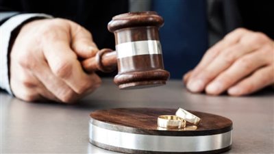 أخوه دخل الشقة وإحنا مسافرين.. سيدة ترفع دعوي خلع