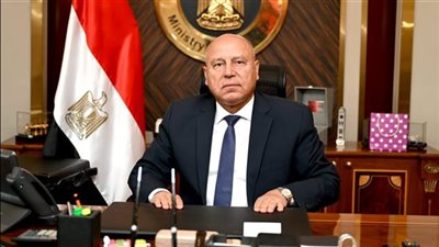 وزير النقل يصدر قرارات هامة لتحفيز قائدي القطارات الملتزمين ومعاقبة غير الملتزمين منهم