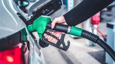 هل تتأثر أسعار الكهرباء بعد زيادة أسعار البنزين؟.. مصدر بالبترول يجيب 