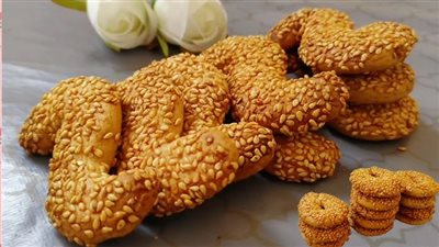 طريقة عمل بسكويت السمسم المقرمش