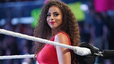 سامانثا إيرفين تفاجئ جمهور المصارعة بهذا القرار 