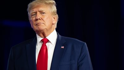 عارضة أزياء تتهم ترامب بالاعتداء الجنسي عليها