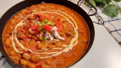 لإفطار صحي ولذيذ .. طريقة عمل الفول بالخلطة السعودية