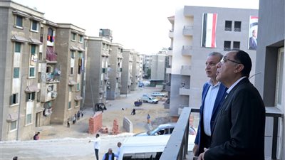 بالصور.. مدبولي يتفقد مشروع إنشاء مجمع الورش الحرفية والسكن البديل بمنطقة شمال الحرفيين بالدويقة