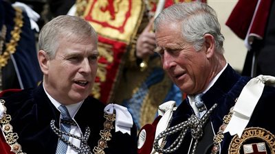 الملك تشارلز يحرم شقيقه الأمير أندرو من مصروفه الخاص لهذا السبب 