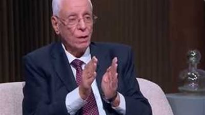 حسام موافي: الاستخدام الخاطئ للمضادات الحيوية يُشكل خطرًا عصيبًا بالمستقبل 