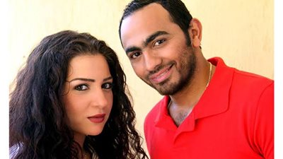 تامر حسني يساند مي عز الدين في أزمتها ويطالب الجمهور بالدعاء