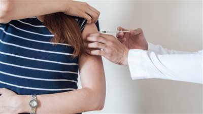 هل لقاح الإنفلونزا الموسمية آمن لجميع المواطنين؟.. الصحة تجيب