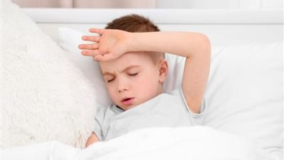 أسباب وأعراض الالتهاب السحائي عند الأطفال.. وما هي طرق علاجه؟