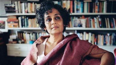 سوزانا أرونداتي | كاتبة هندية فازت بجائزة بوكر عن رواية «إله الأشياء الصغيرة»