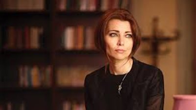 ألف شفق | كاتبة تركية ترجمت أعمالها إلى 30 لغة