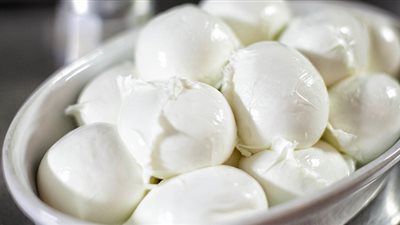 بمكونات سهلة كيفية تحضير الزبدة الفلاحي في المنزل