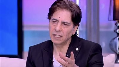 «في شخص هيتفضح» فارس يعرب عن ندمه بعد وفاة محمد رحيم ويكشف المستور