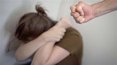 في يومها العالمي.. ما الأضرار الجسدية والنفسية الناتجة عن العنف ضد المرأة؟