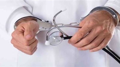 التفاصيل الكاملة لقصة طبيب اغتصب بناته الثلاثة فى فيلا بالقاهرة الجديدة