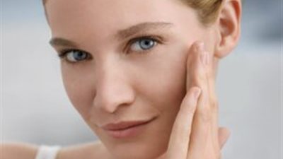 بديل البوتكس.. 6 خطوات لتحضير كريم الخميرة لتسمين الخدود