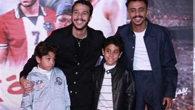 أبطال «الحريفة 2» يحتفلون بالعرض الخاص بحضور أسر ياسين (صور)