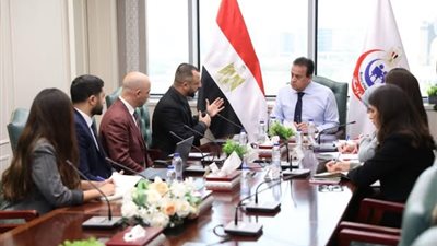  وزير الصحة يبحث مع شركة LGA Group مقترح المنصة الإلكترونية للسياحة العلاجية