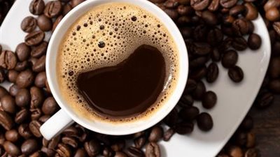 دراسة تحذر من تناول القهوة عند الاستيقاظ