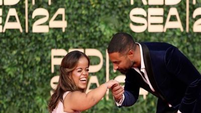 دعم كريم فهمي لبطلة « سنو وايت» مريم الشريف يتصدر المشهد