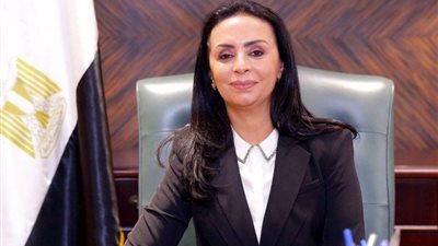 يرفض العودة لأمه.. وزيرة التضامن تحيل واقعة «طفل جراج التجمع» للنيابة العامة