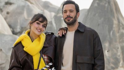 هاندا إرتشيل تتعاون مع باريش أردوتش لأول مرة في «تذكر الحب»