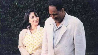 السر وراء تفضيل أحمد زكي لـ منى زكي عن حنان ترك (فيديو)  